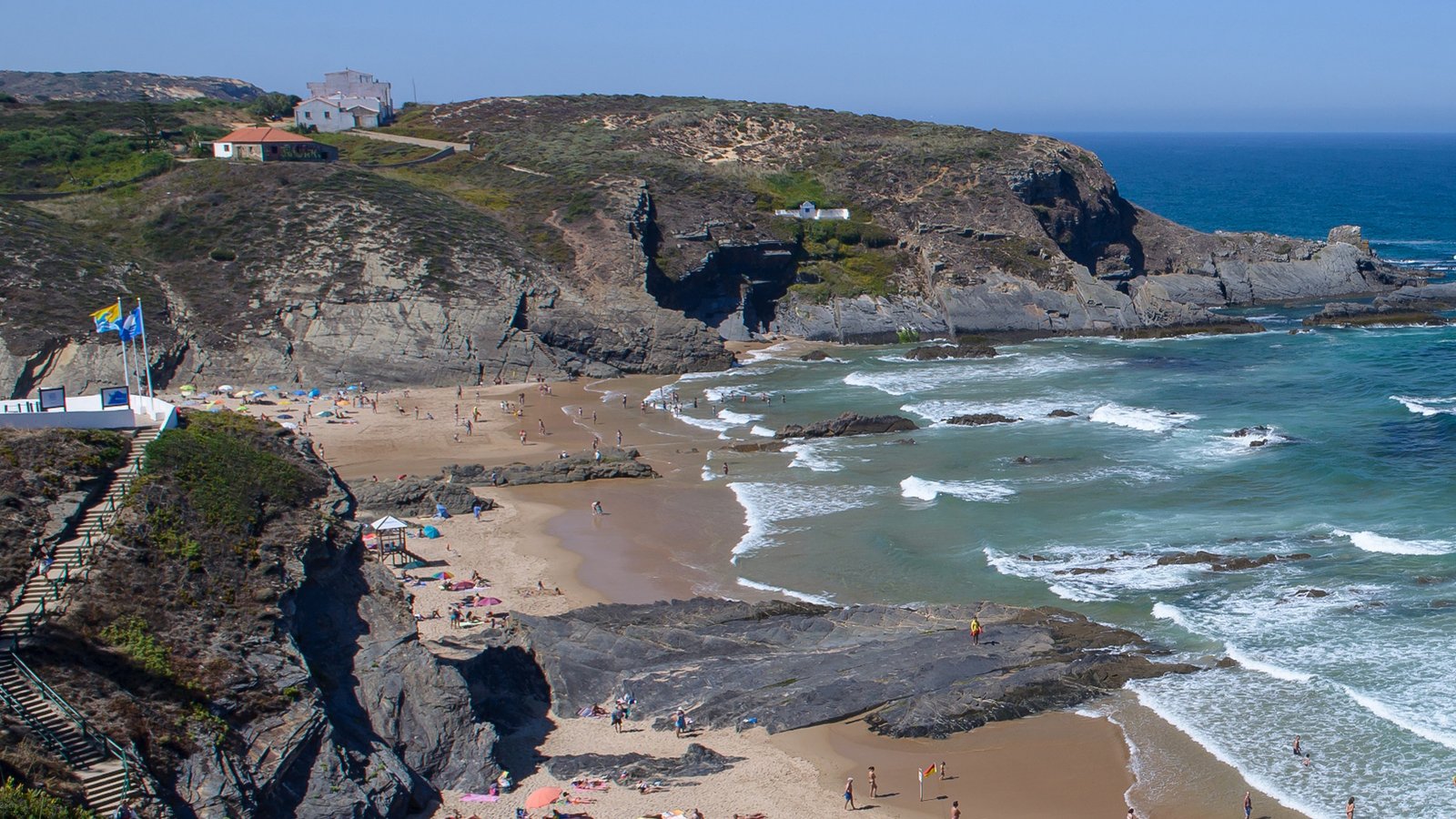 Praia Zambujeira do Mar 1 - Rádio Pax 2024